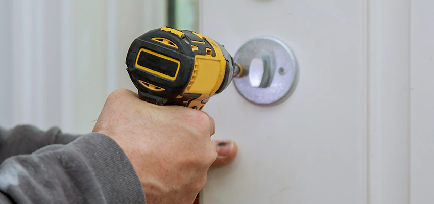 Street Locksmith For Smart Lock Repair in Port Hueneme, CA